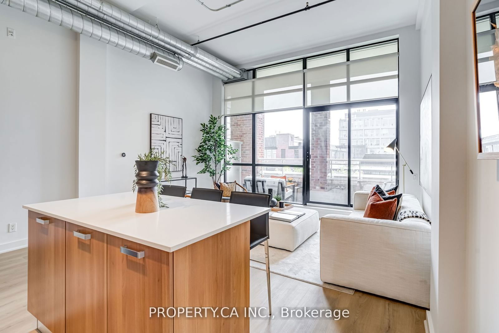 43 Hanna Ave S, unit 325 for sale - image #12