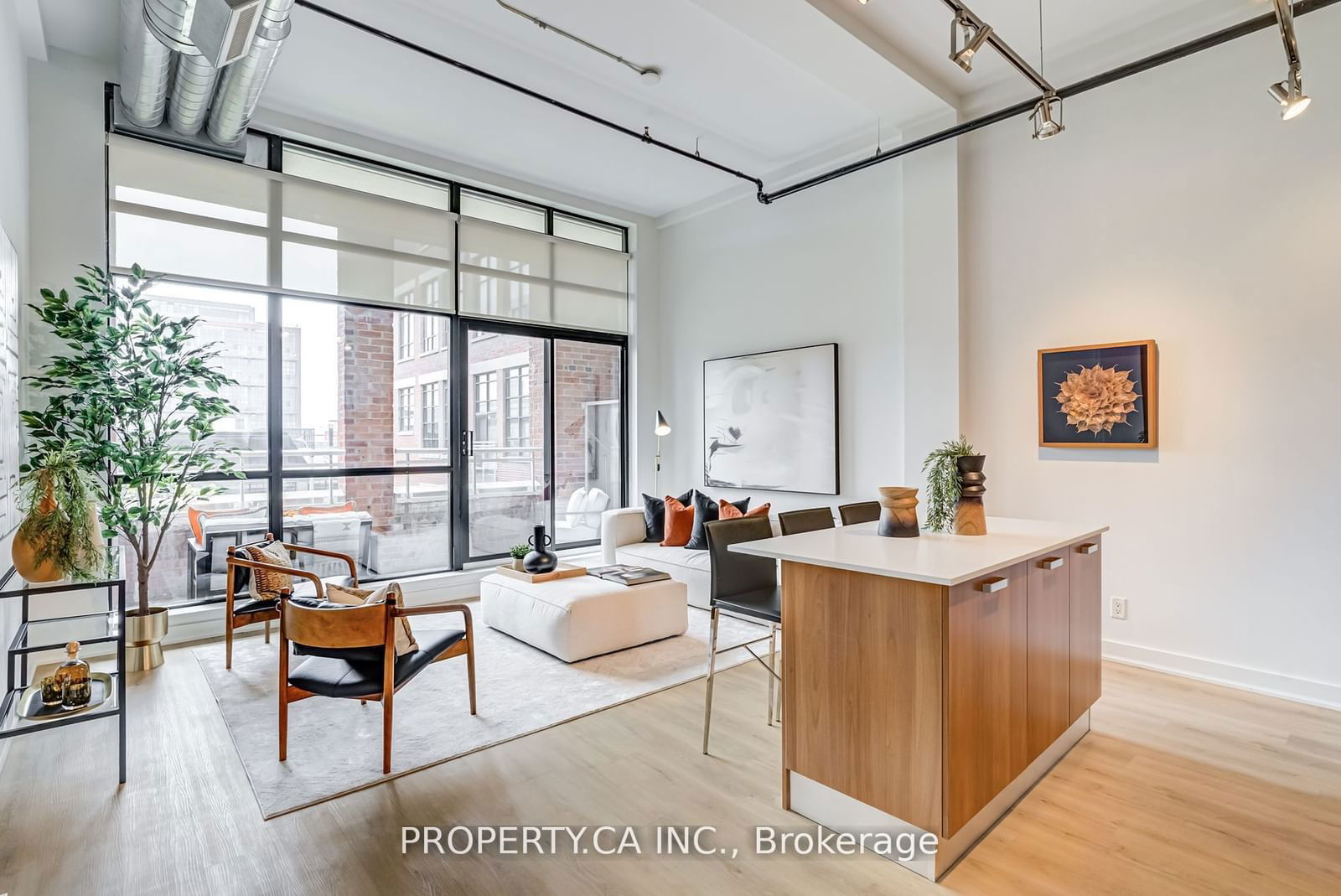 43 Hanna Ave S, unit 325 for sale - image #7