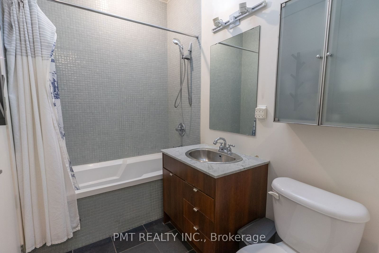 19 Brant St, unit 504 for rent - image #14