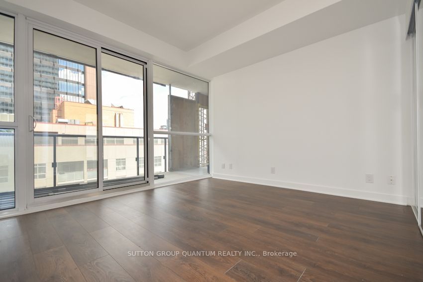 15 Grenville St, unit 1406 for sale - image #5