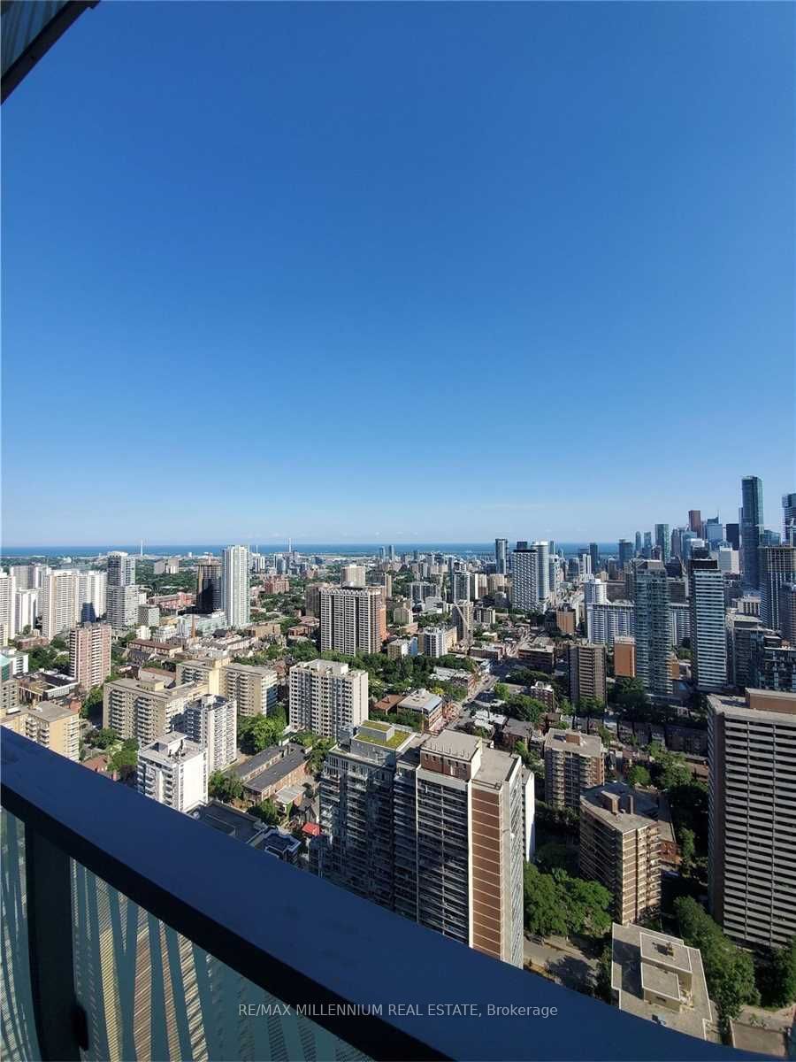 50 Charles St E, unit 4105 for rent - image #1