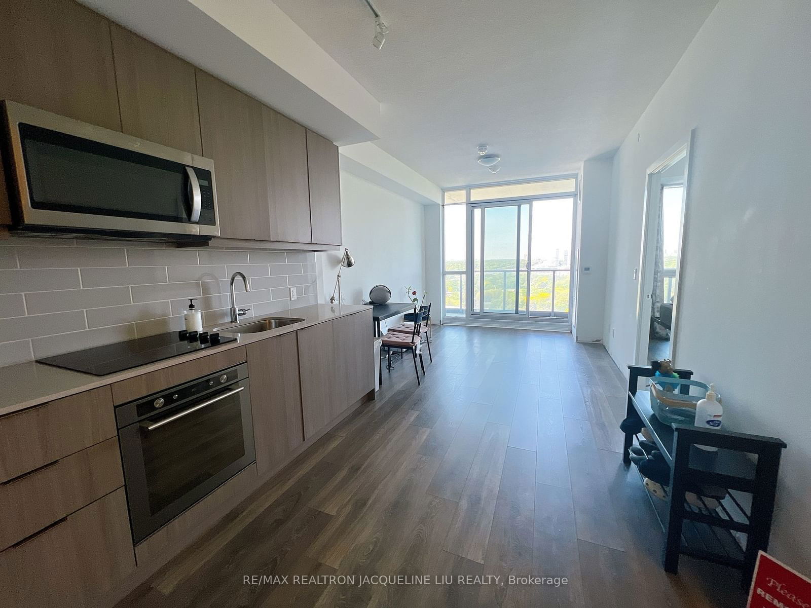 38 Forest Manor Rd, unit 1009 for rent - image #5