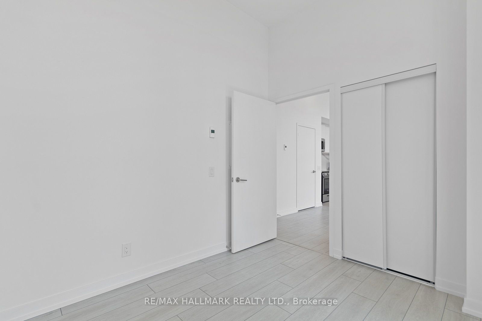 500 Dupont St, unit 209 for sale