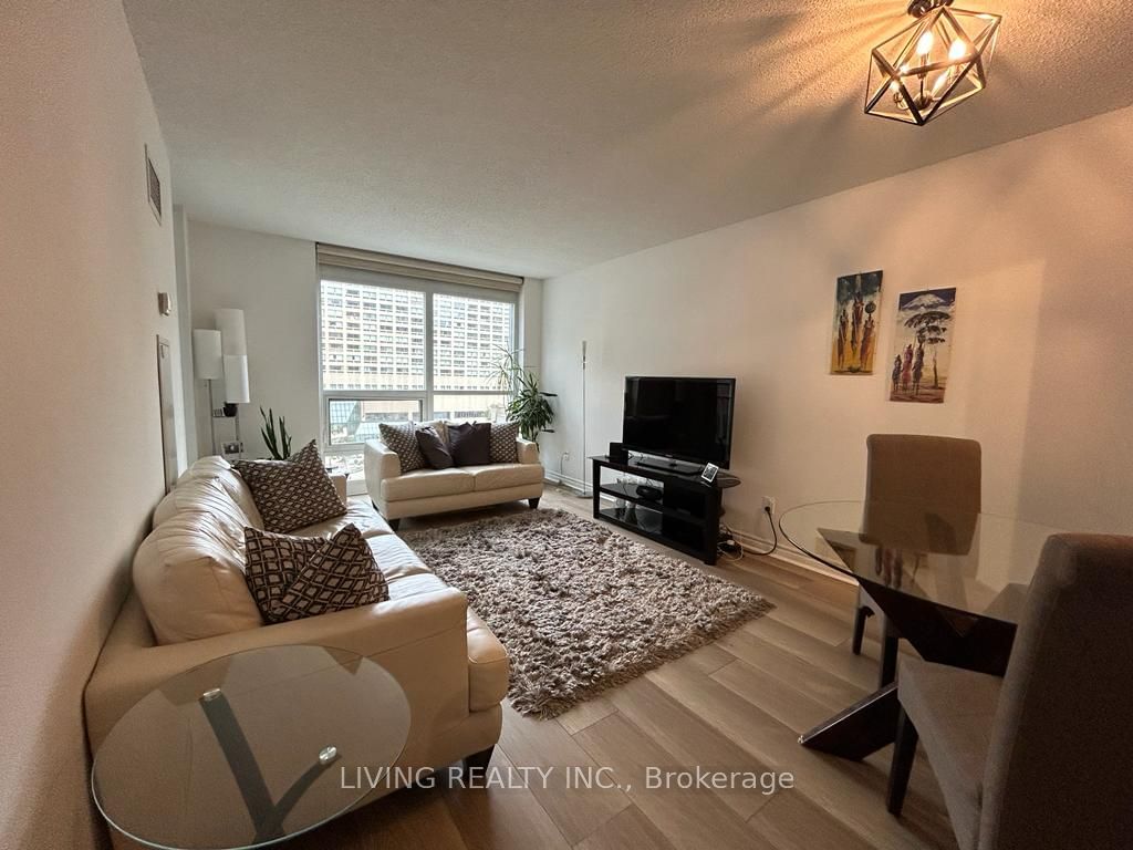 763 Bay St, unit 403 for rent - image #12