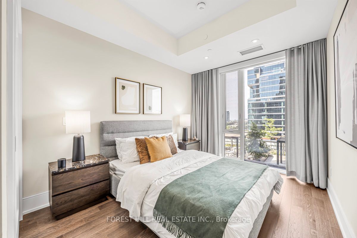 480 Front St W, unit 517 for sale