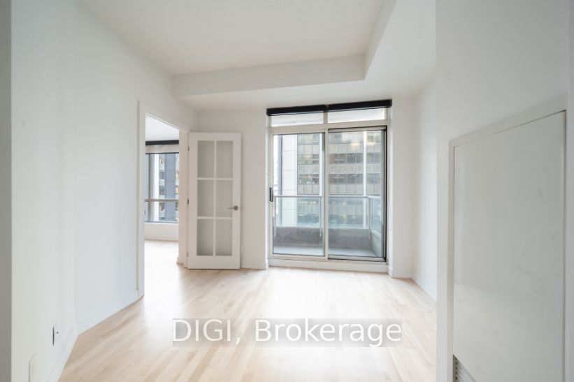 61 Yorkville Ave, unit 408 for rent - image #11