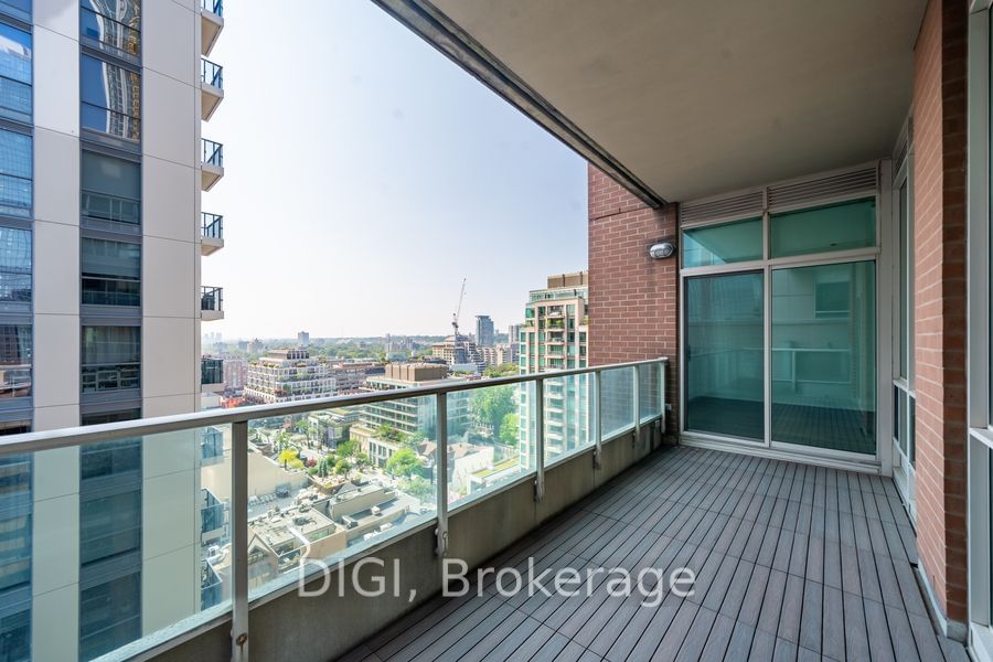 61 Yorkville Ave, unit 16D for rent - image #14