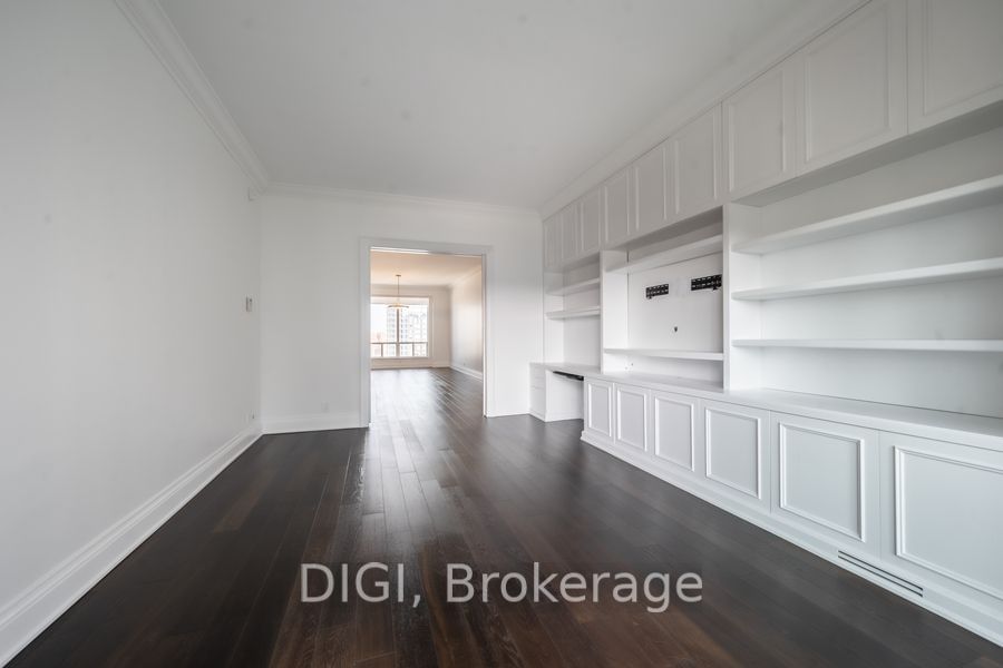 61 Yorkville Ave, unit 16D for rent - image #2