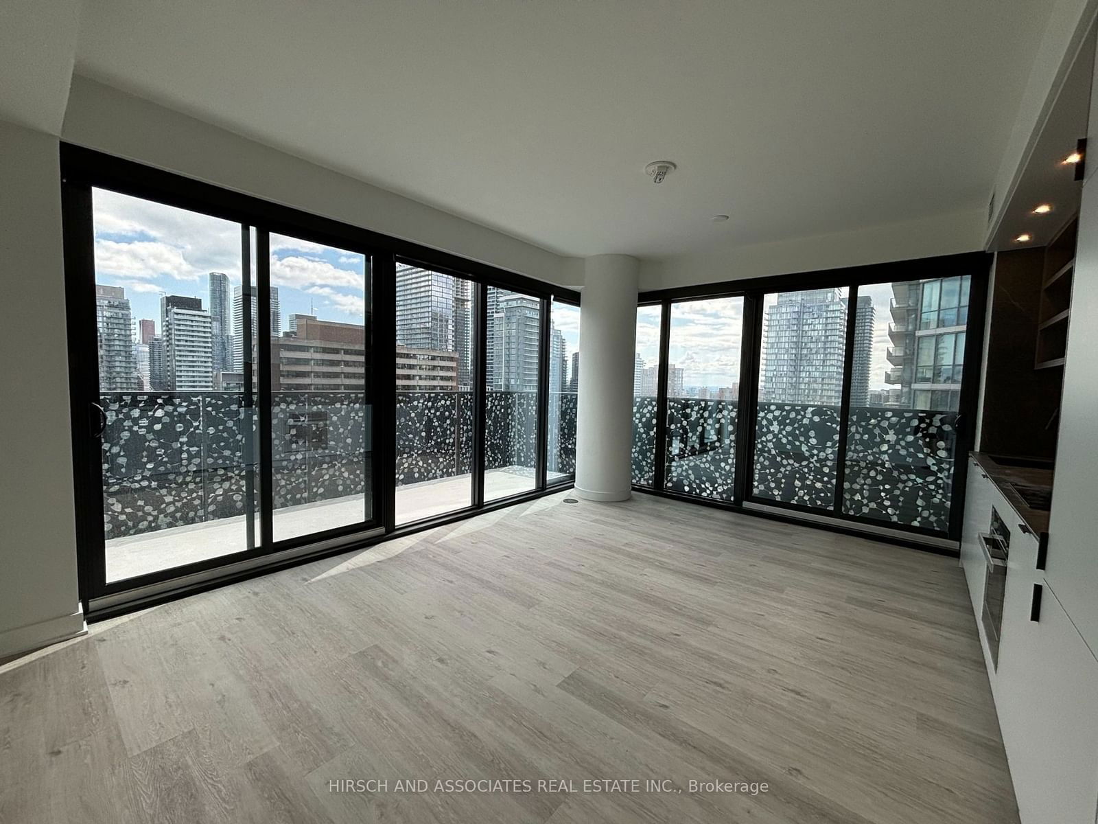 55 Charles St E, unit 2106 for rent - image #18