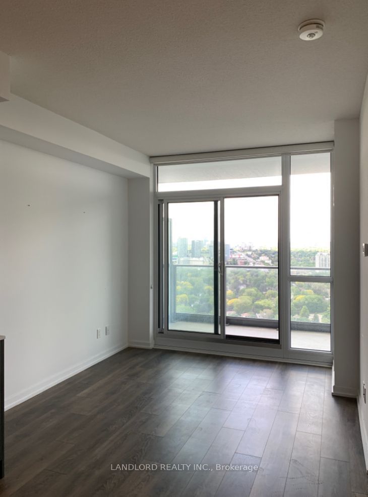 56 Forest Manor Rd, unit 2106 for rent - image #4