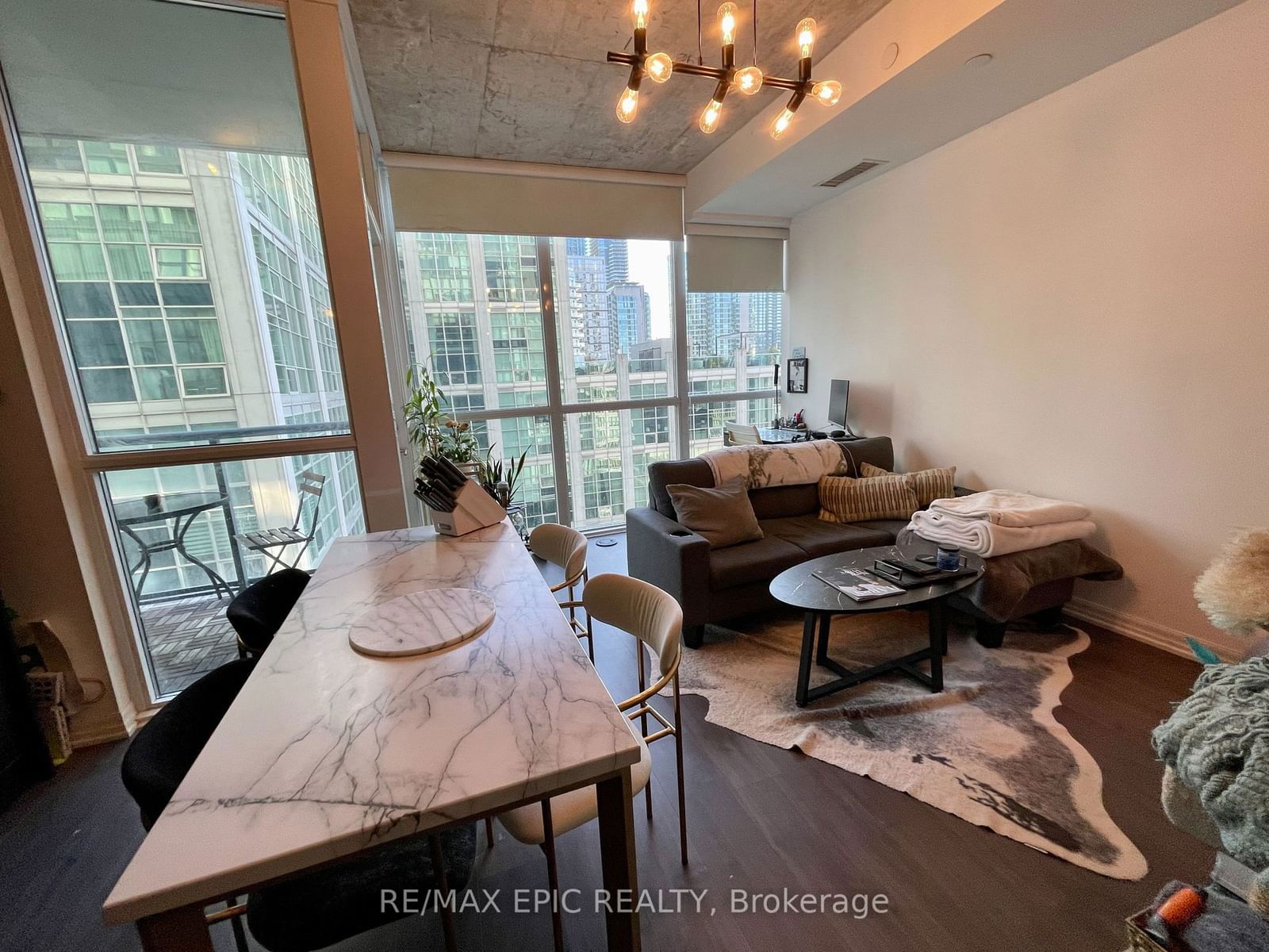 88 BLUE JAYS Way, unit 1107 for rent - image #21