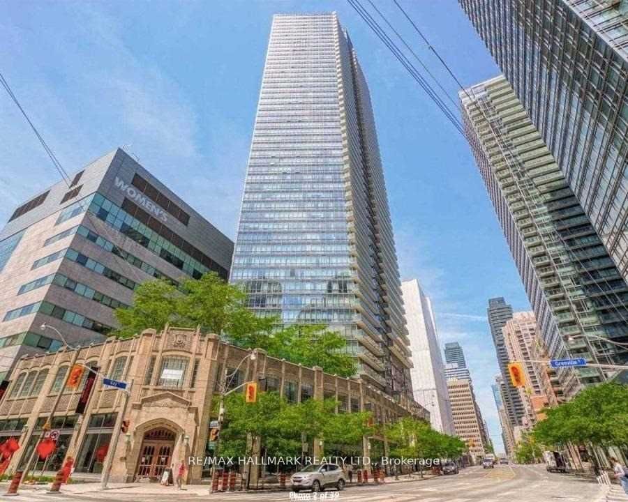 832 Bay St, unit 3705 for rent - image #2