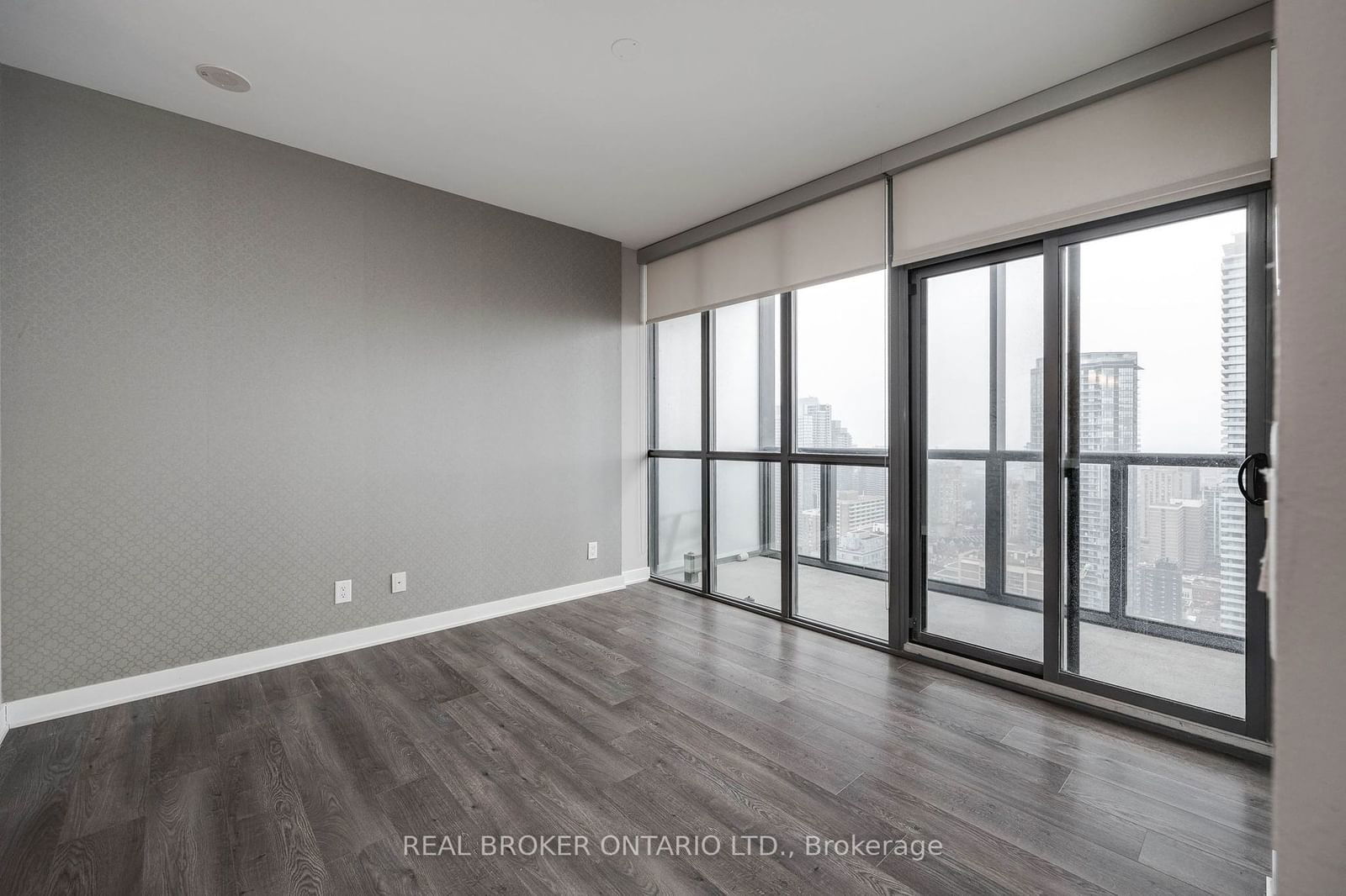 110 Charles St E, unit 3903 for sale - image #10