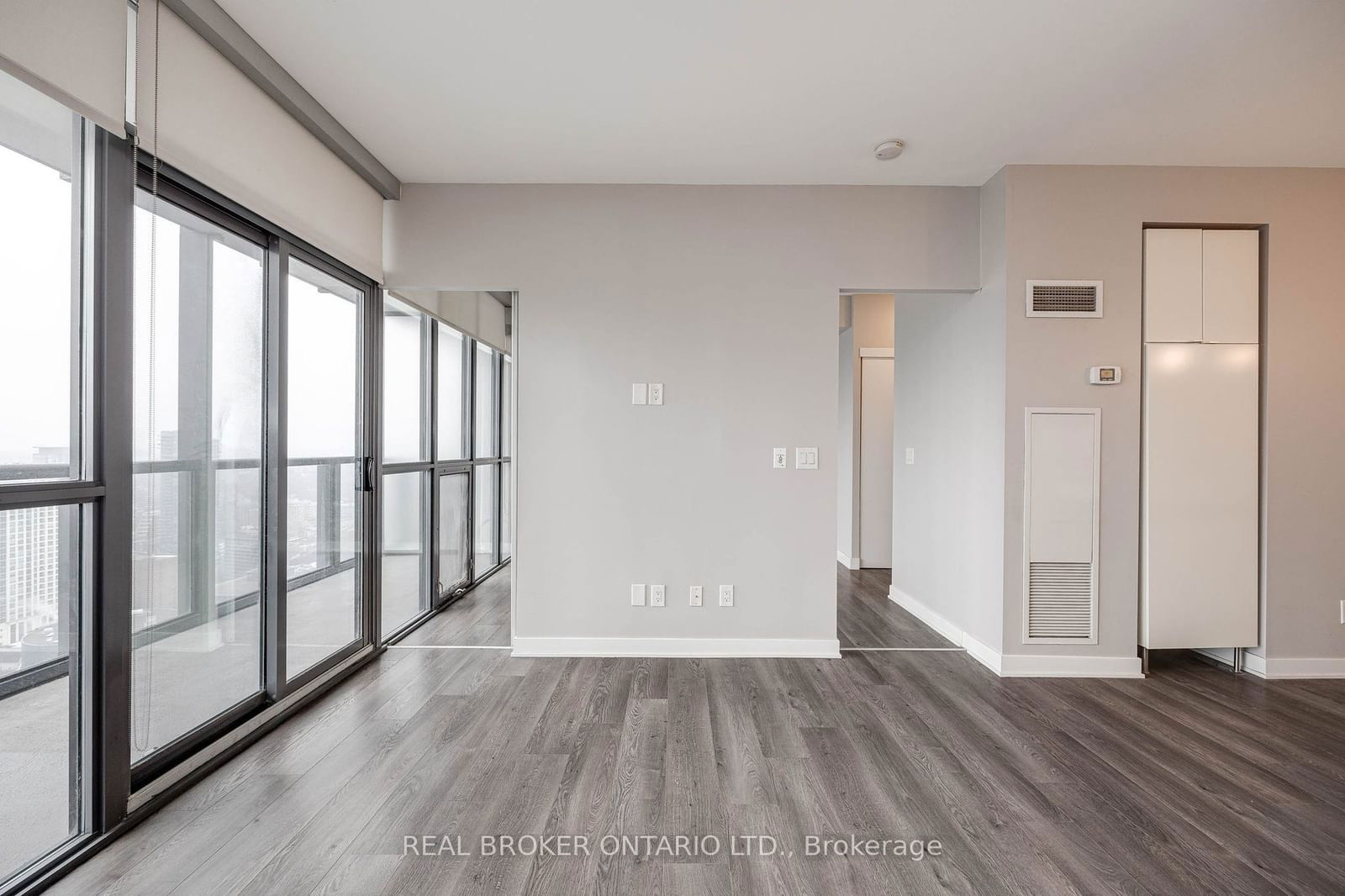 110 Charles St E, unit 3903 for sale - image #14