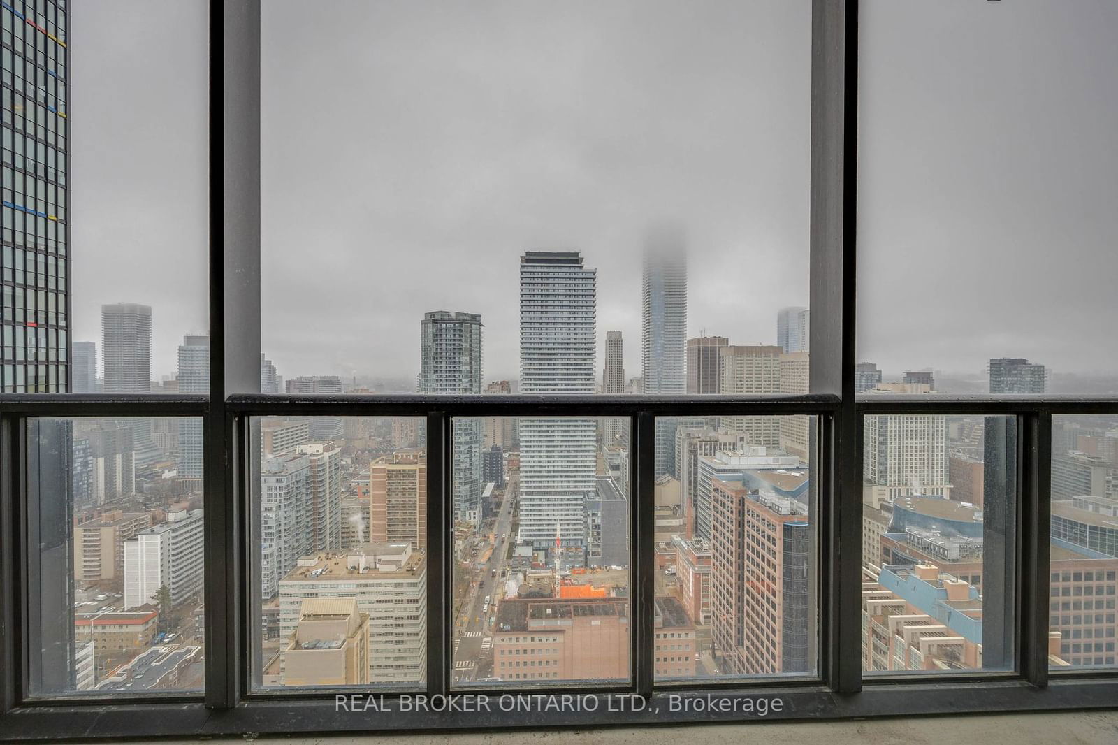 110 Charles St E, unit 3903 for sale - image #22