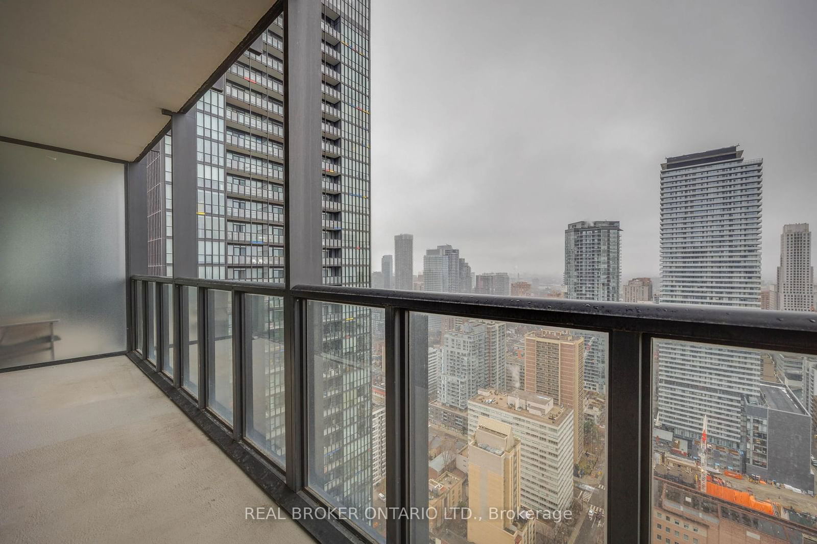 110 Charles St E, unit 3903 for sale - image #24