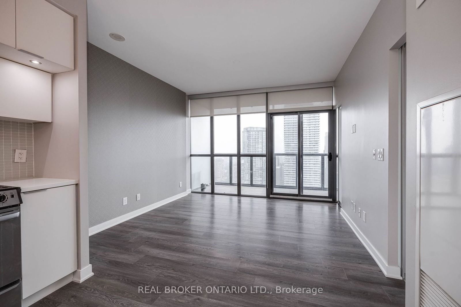 110 Charles St E, unit 3903 for sale - image #8