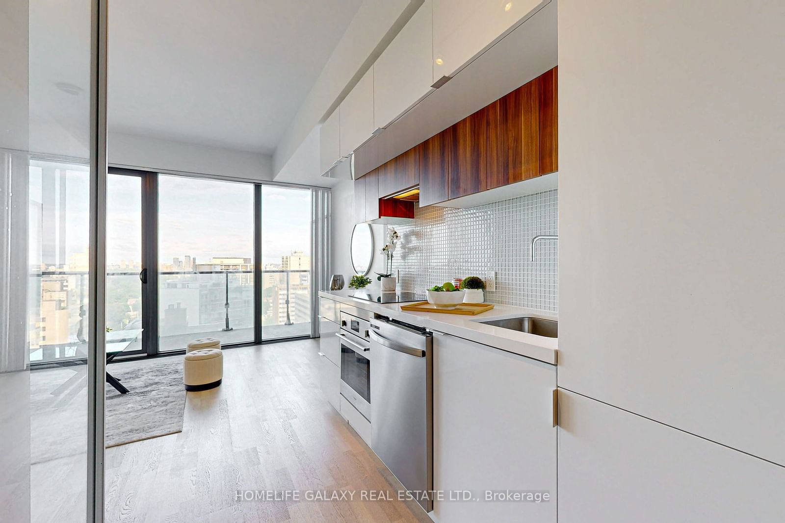 185 Roehampton Ave, unit 1307 for sale - image #7