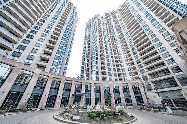 Triomphe Condos, North York, Toronto