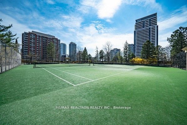 Triomphe Condos, North York, Toronto