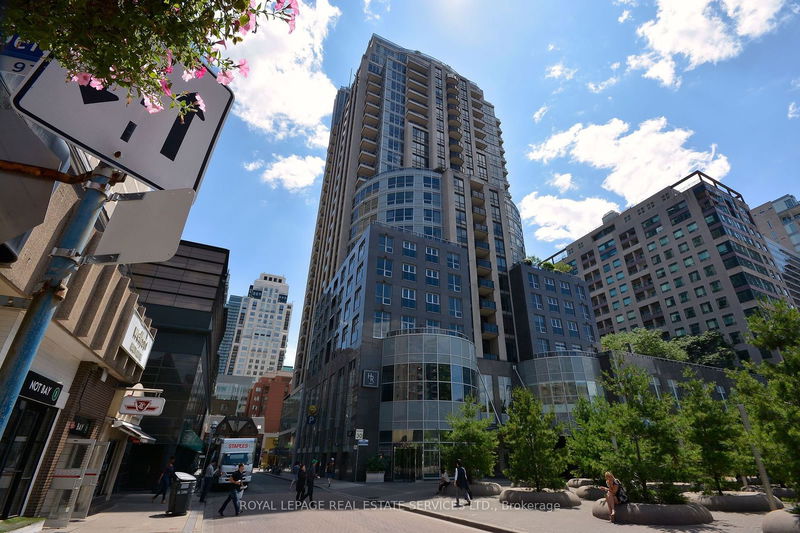 10 Bellair St, unit 301 for rent