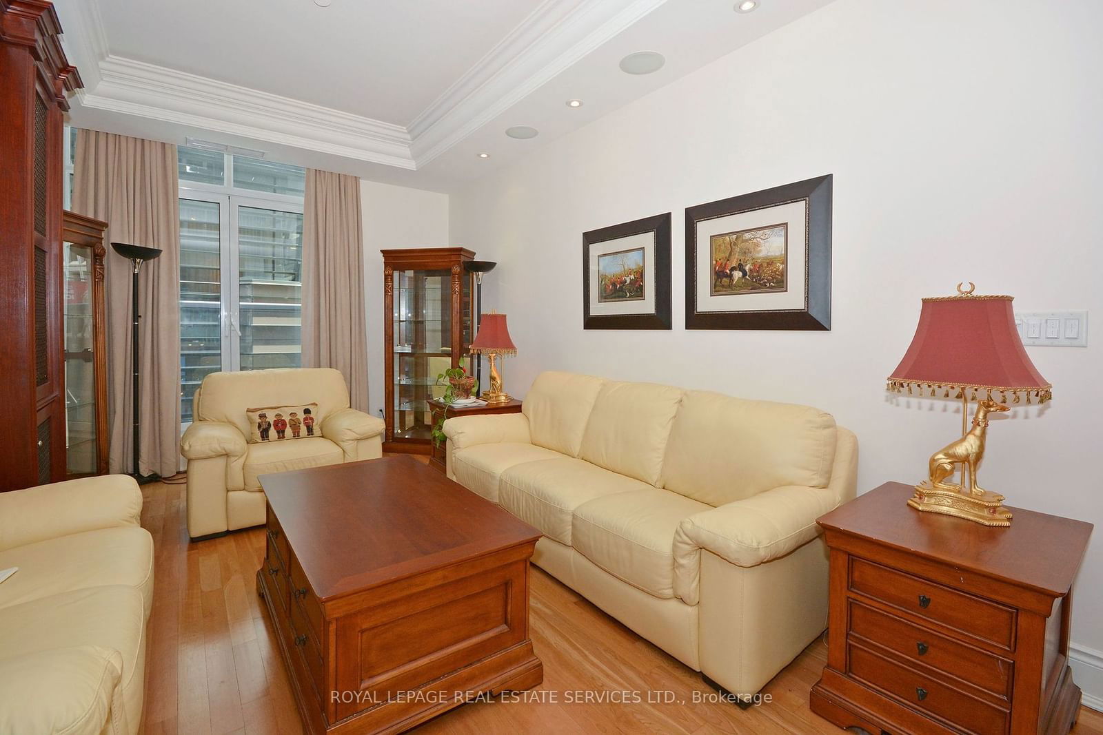 10 Bellair St, unit 301 for rent - image #4