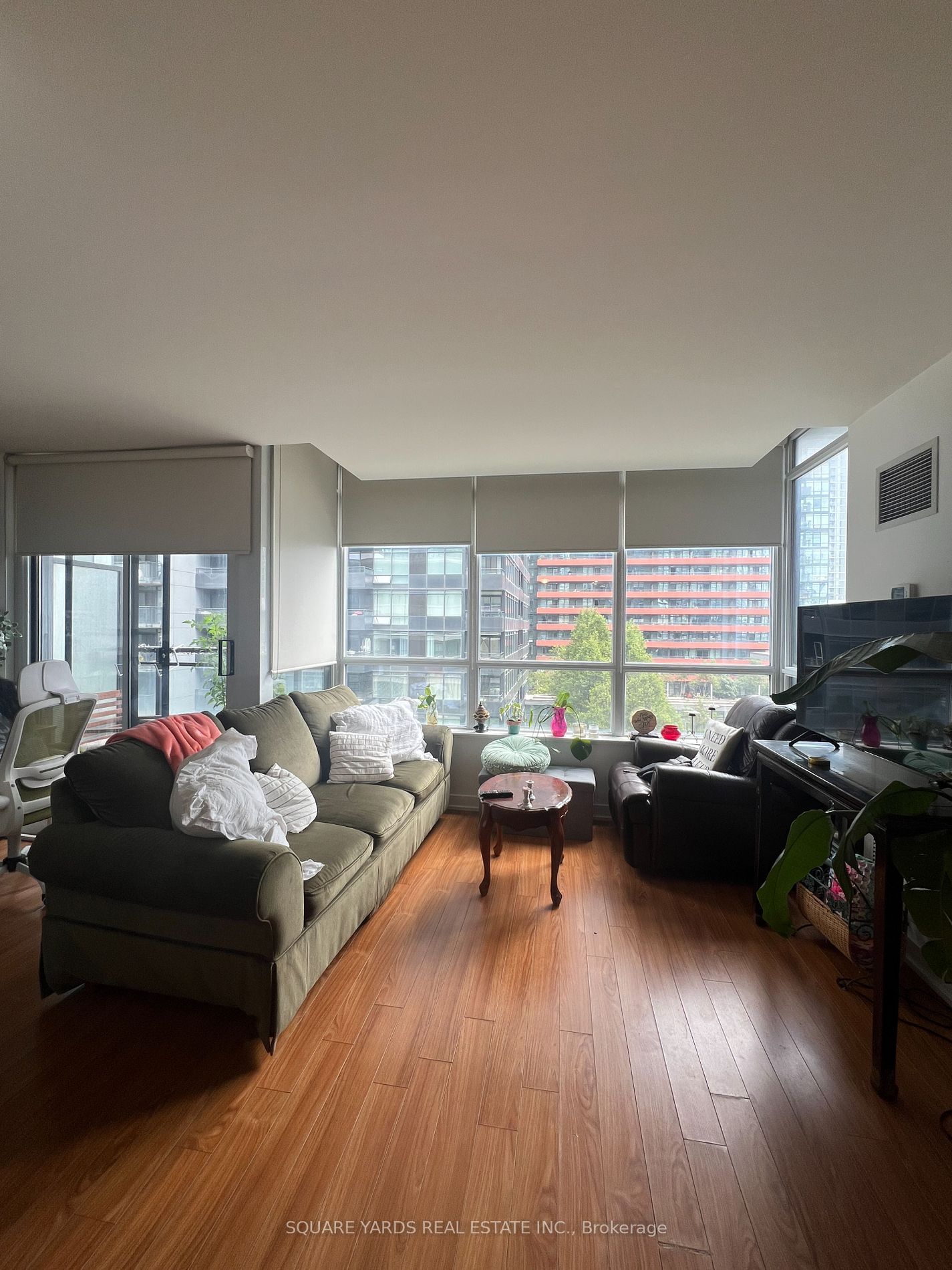 8 Telegram Mews, unit 710 for rent