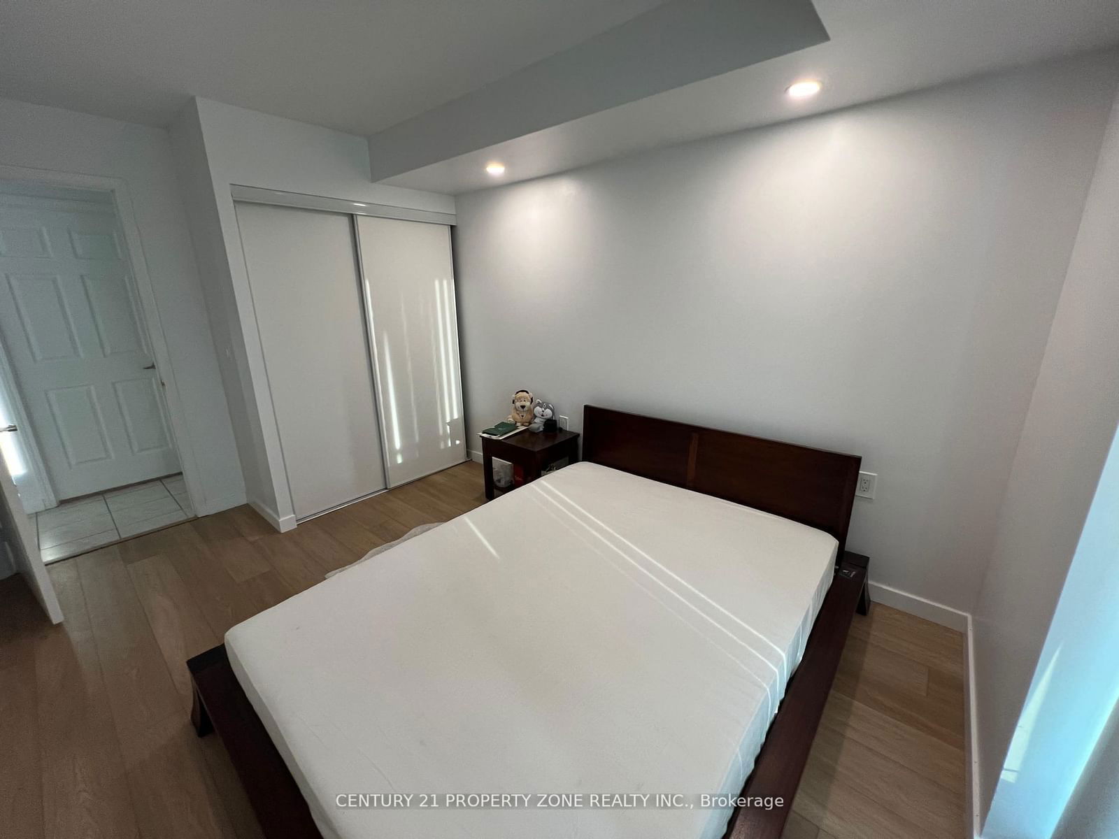 22 Olive Ave, unit 2612 for rent - image #8