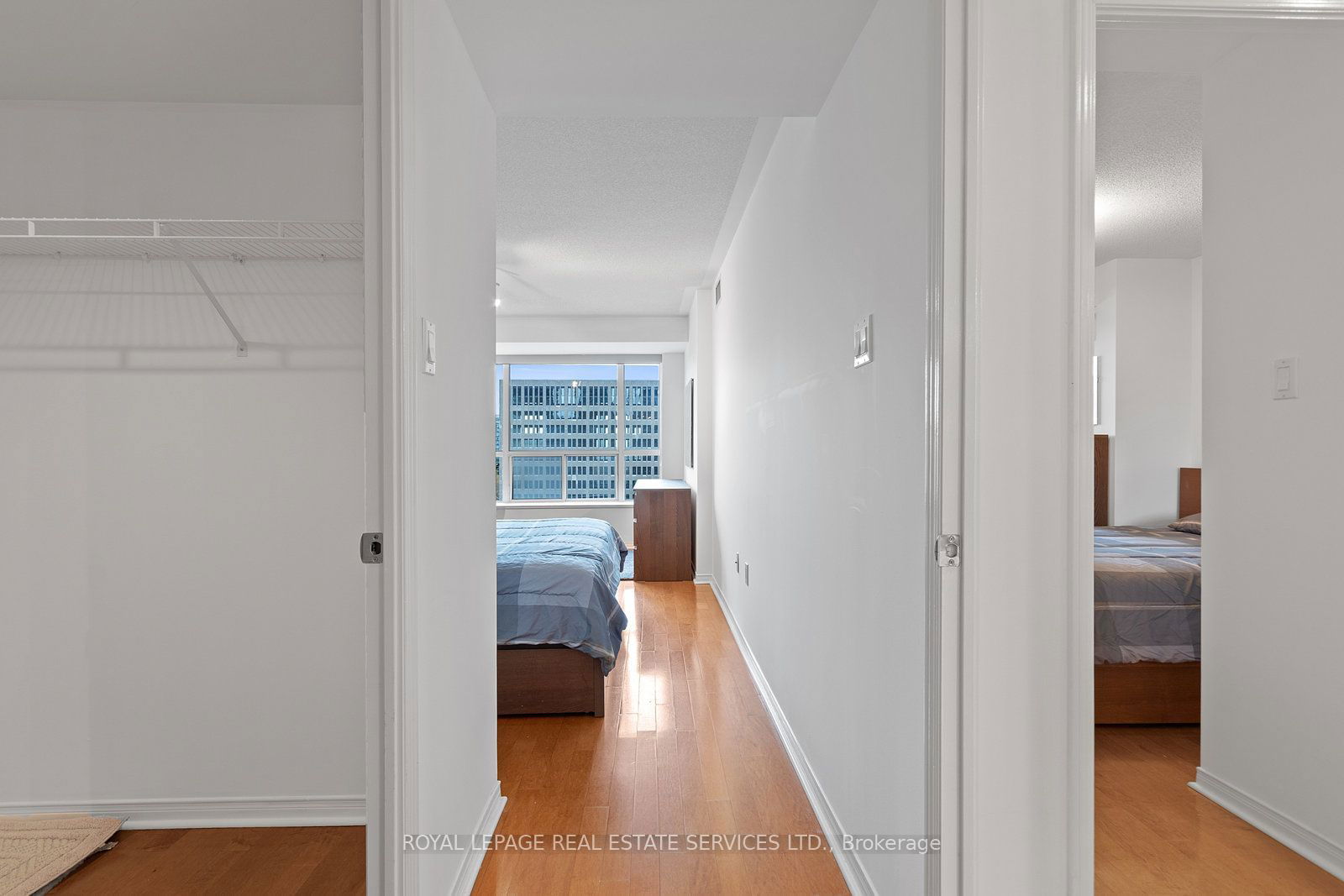 889 Bay St, unit 1110 for rent - image #18