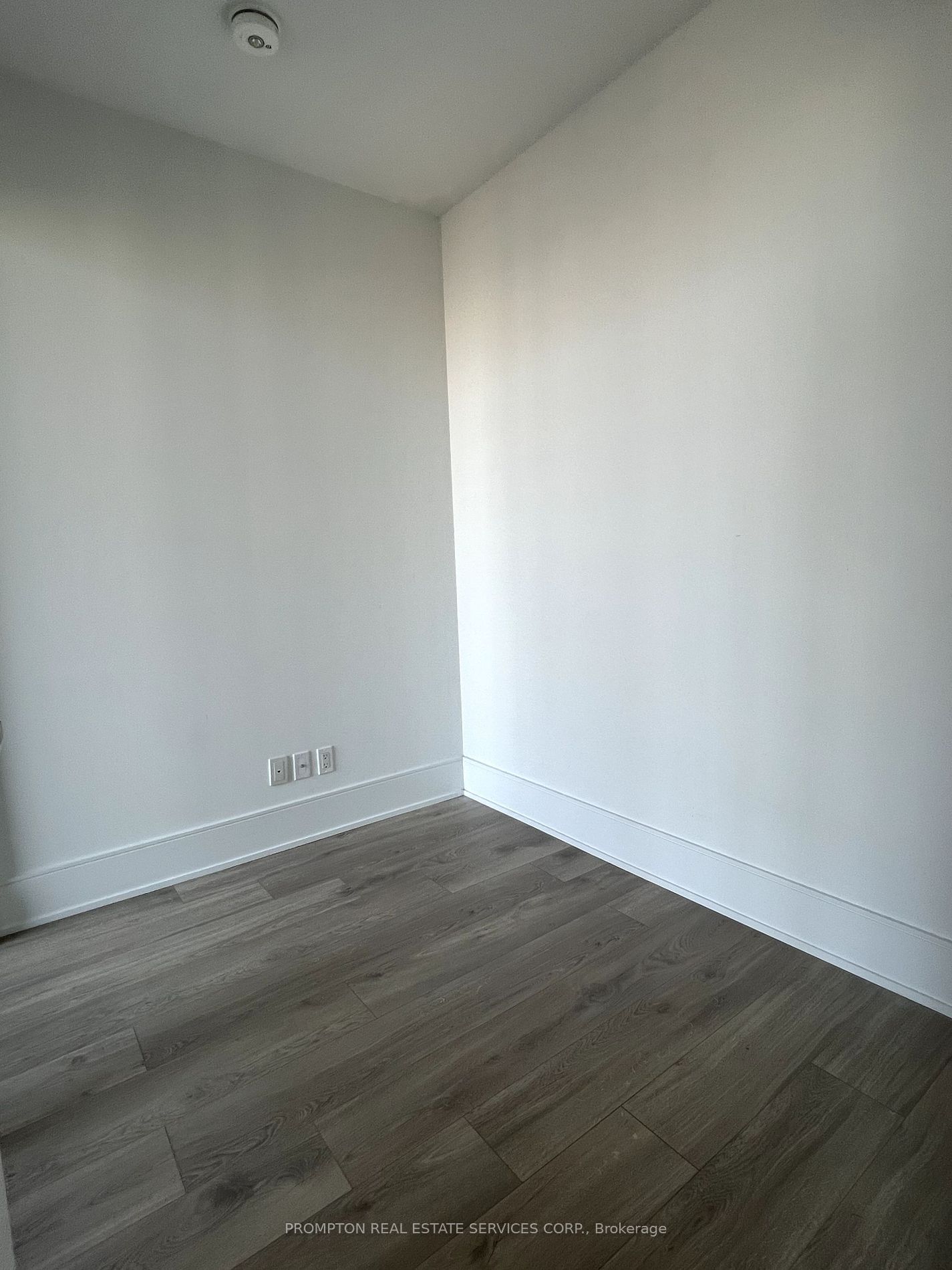 3 Gloucester St, unit 1917 for rent - image #16