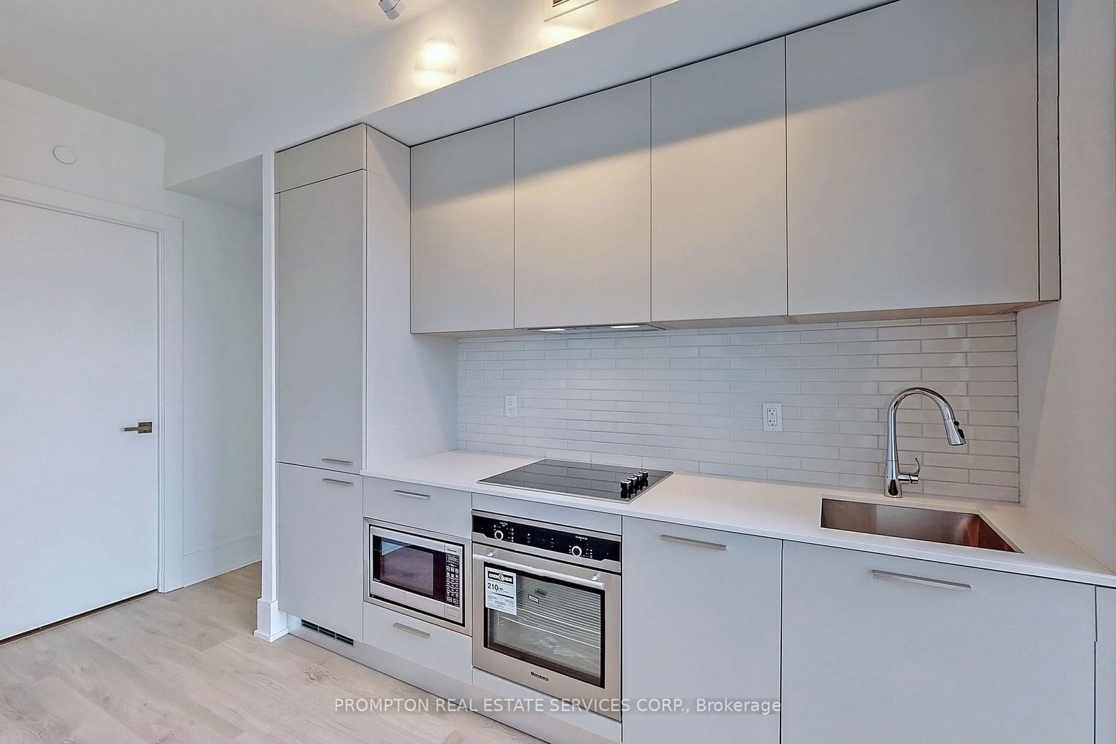 3 Gloucester St, unit 1917 for rent - image #8