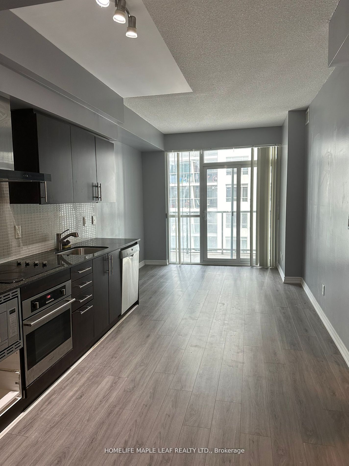 352 Front St W, unit 1218 for rent - image #6