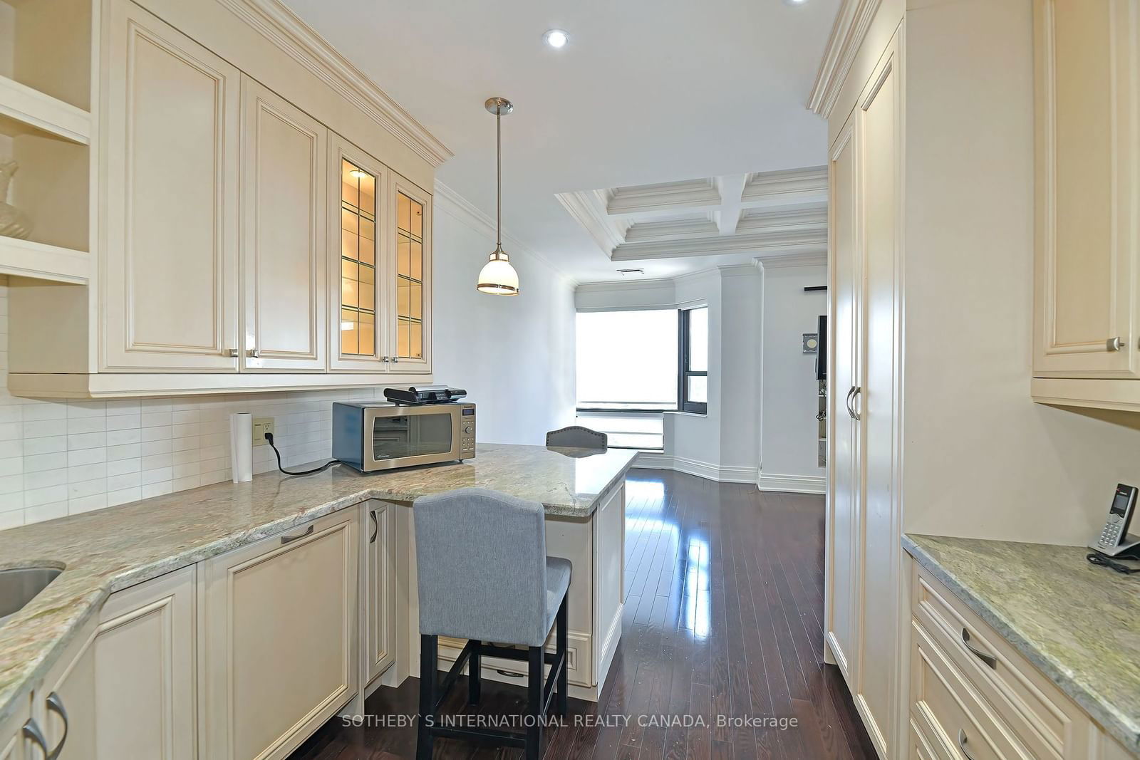 1166 Bay St, unit PH1 for rent - image #16