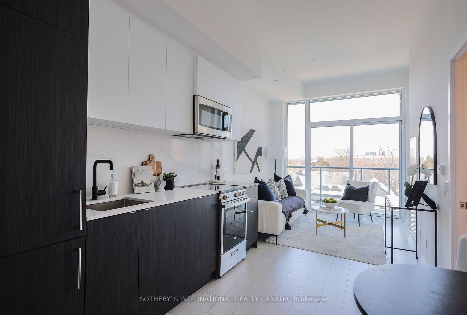 500 Dupont St, unit 308 for sale - image #4