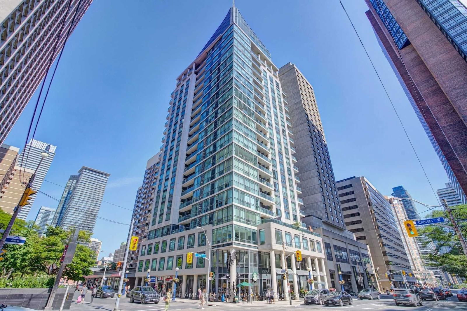 1121 Bay St, unit 1504 for rent