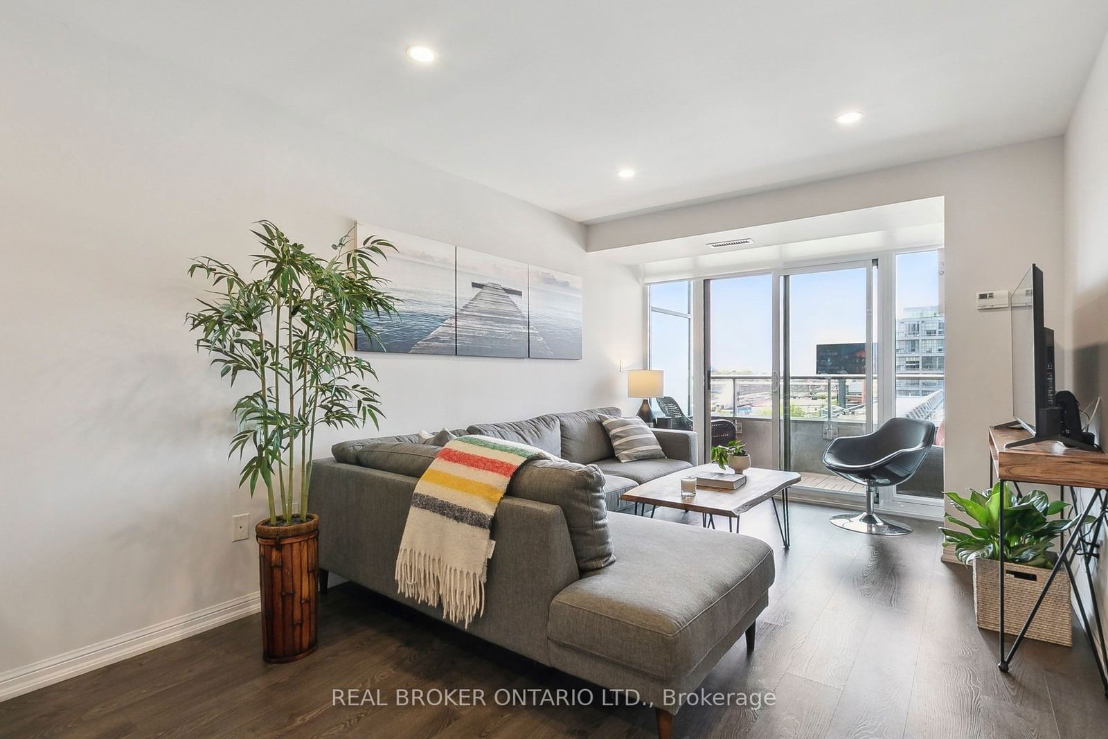 85 East Liberty St, unit 701 for sale