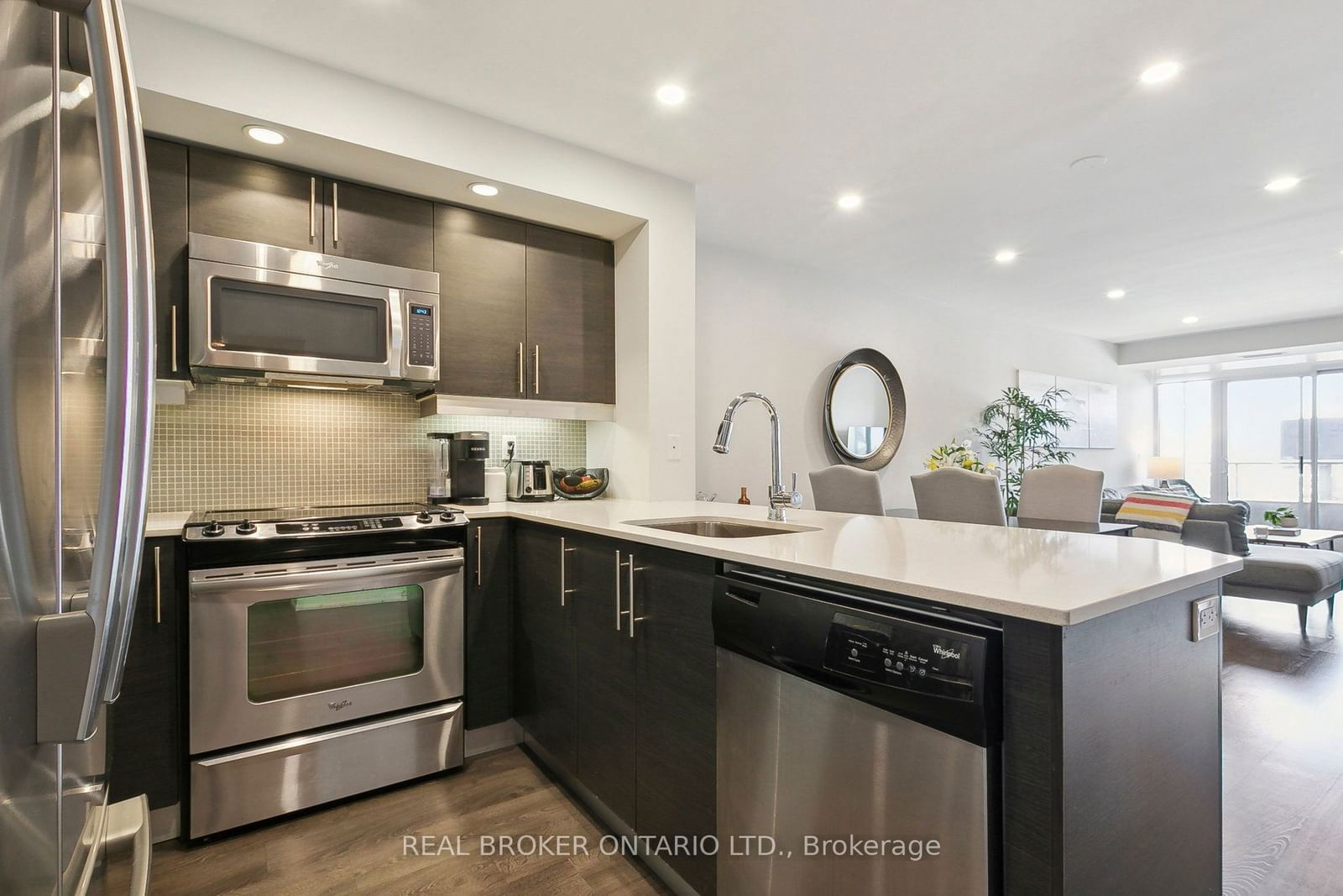 85 East Liberty St, unit 701 for sale - image #7