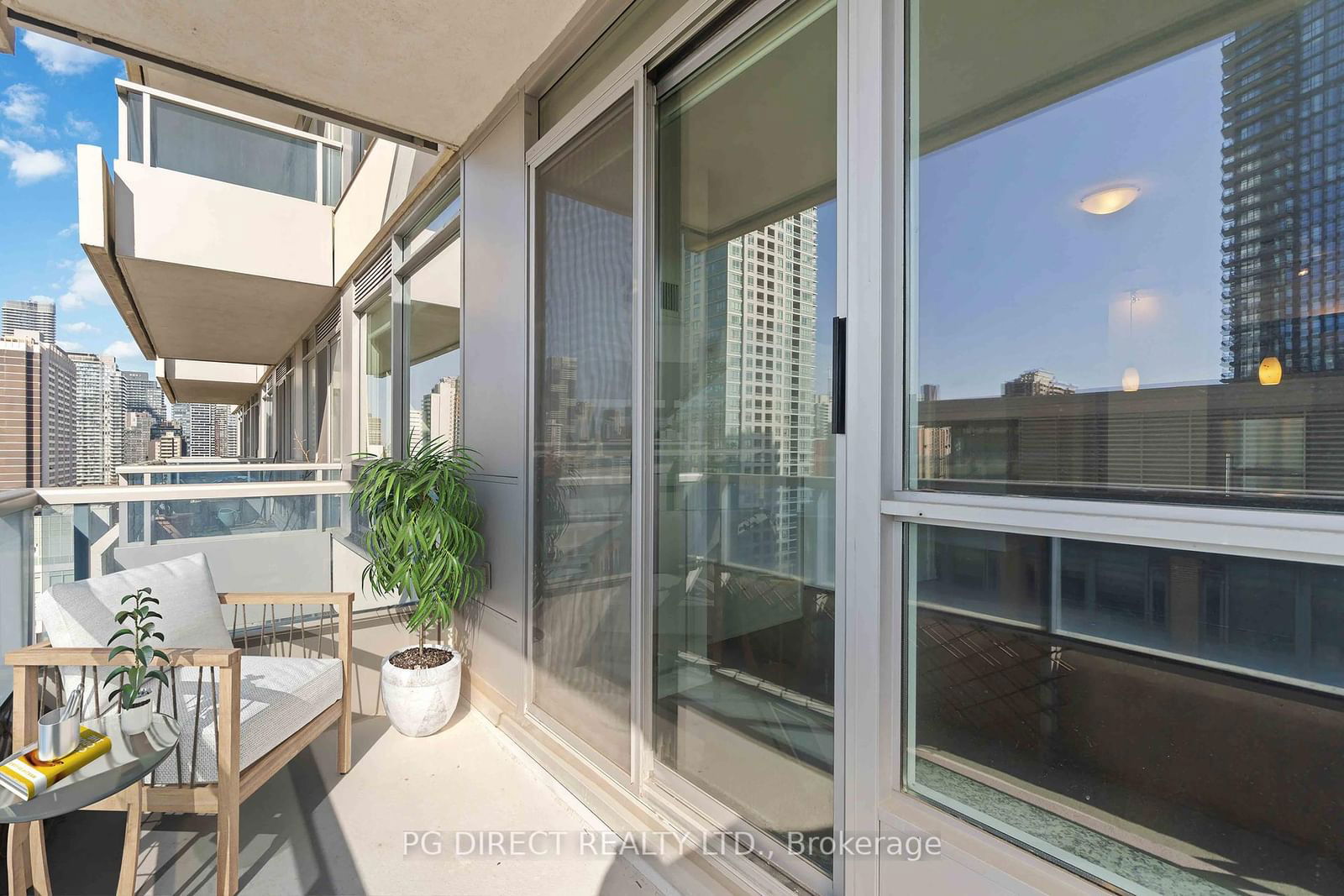 500 Sherbourne St, unit 1106 for sale - image #9