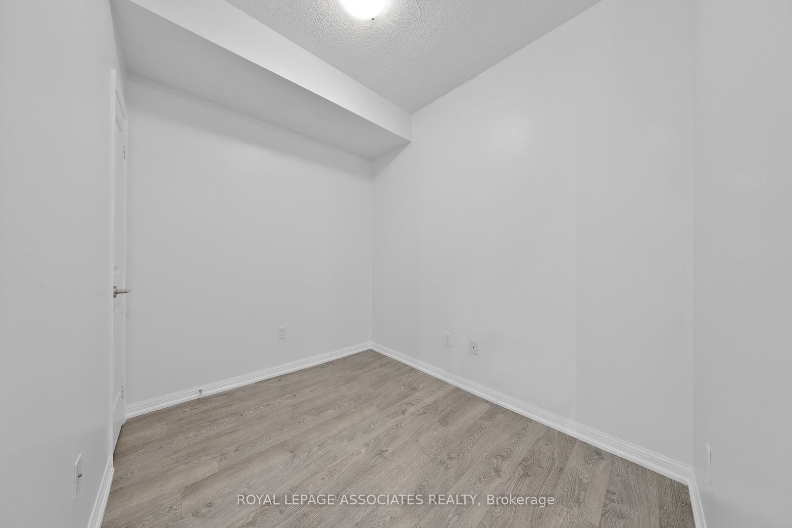 85 East Liberty St, unit 1420 for sale - image #28