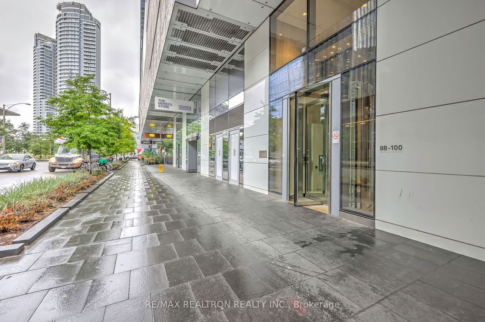 100 Harbour St, unit 2010 for sale