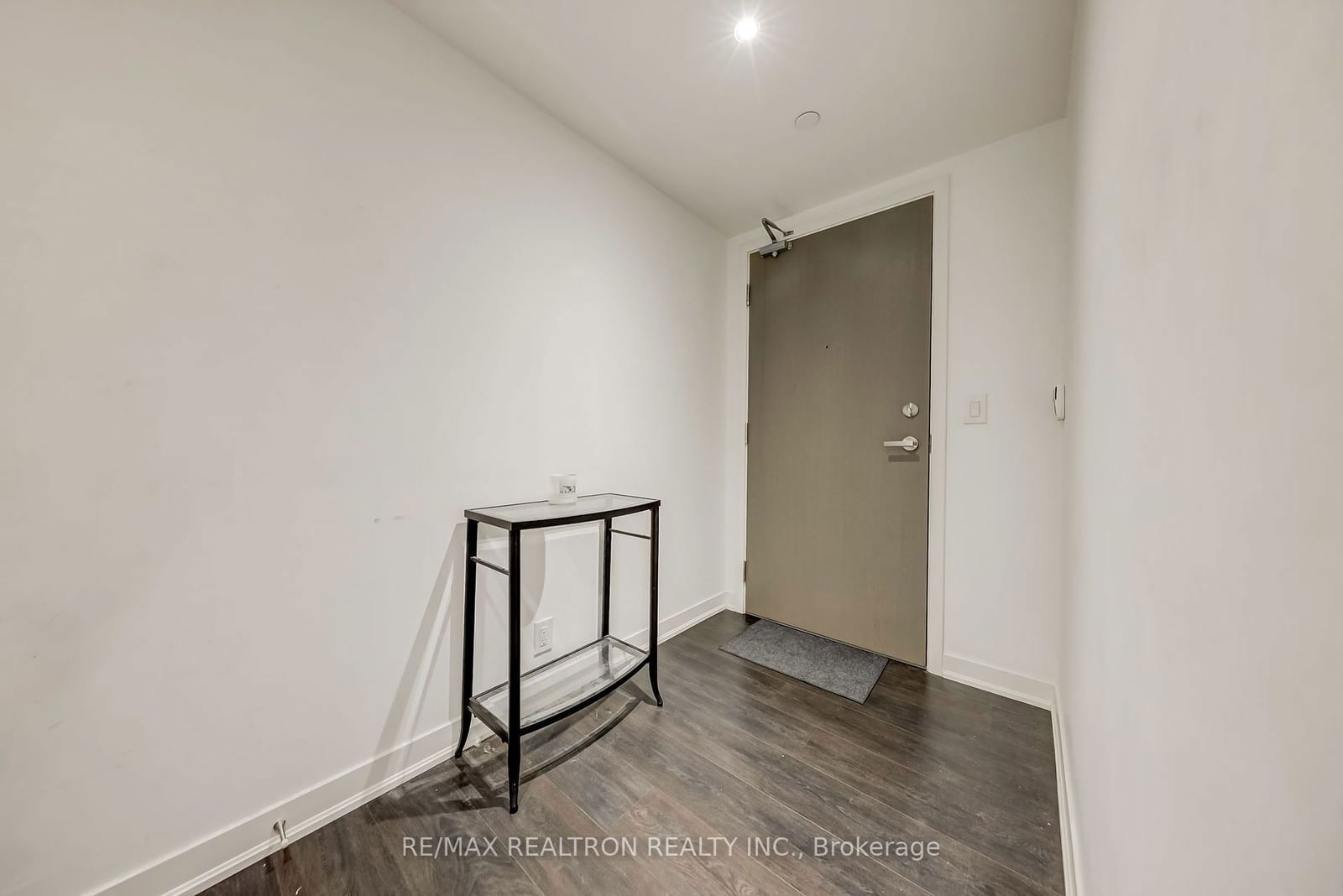 100 Harbour St, unit 2010 for sale