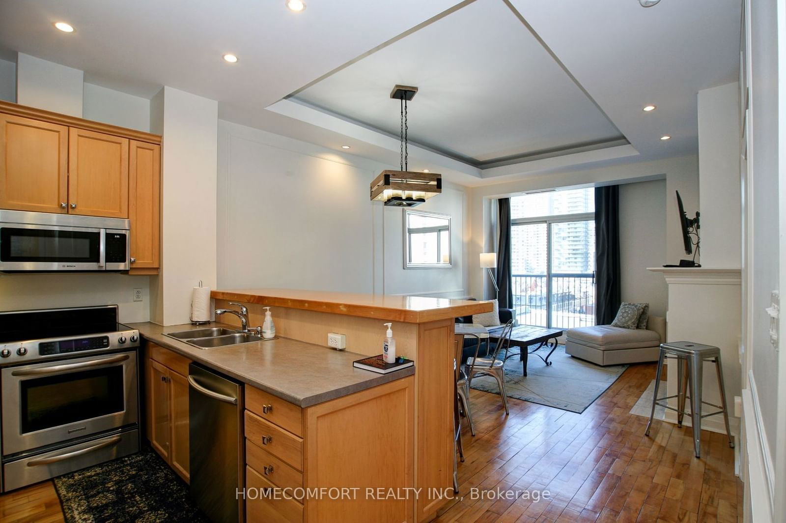 8 Wellesley St E, unit 701 for rent - image #11