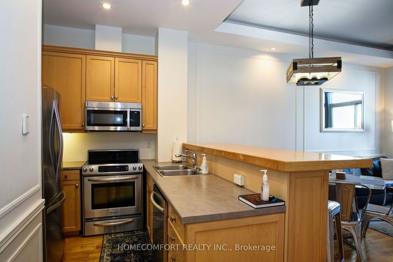 8 Wellesley St E, unit 701 for rent - image #12