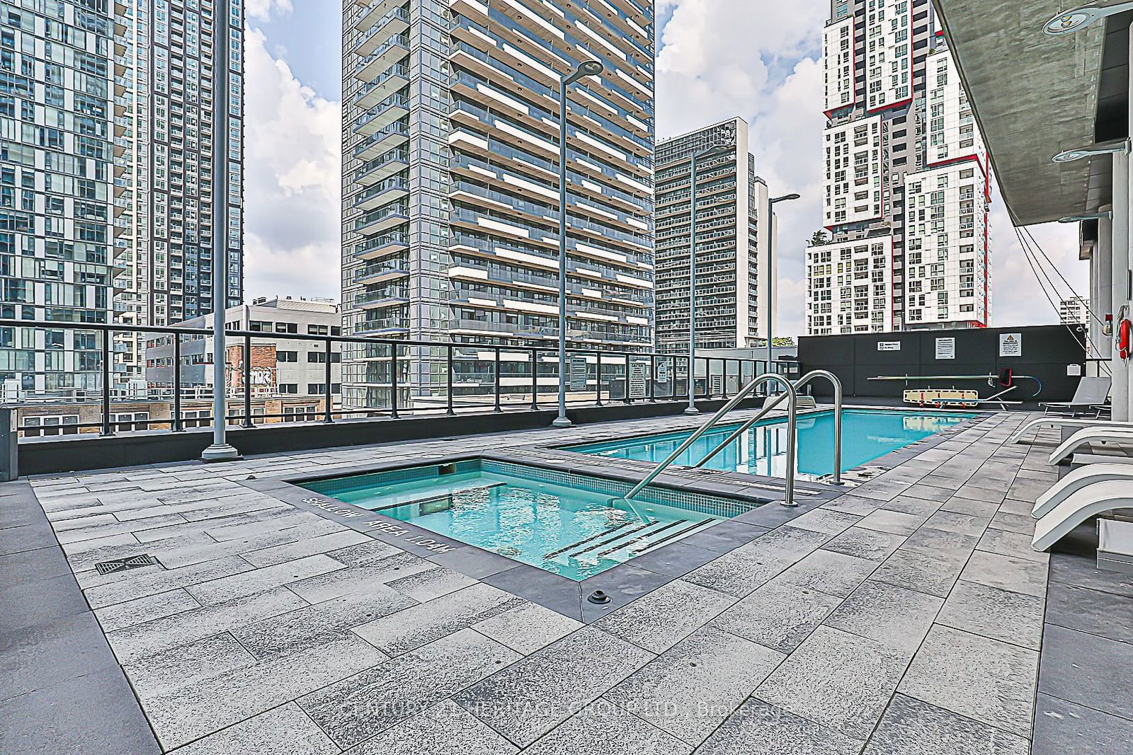 290 Adelaide St W, unit 3503 for sale