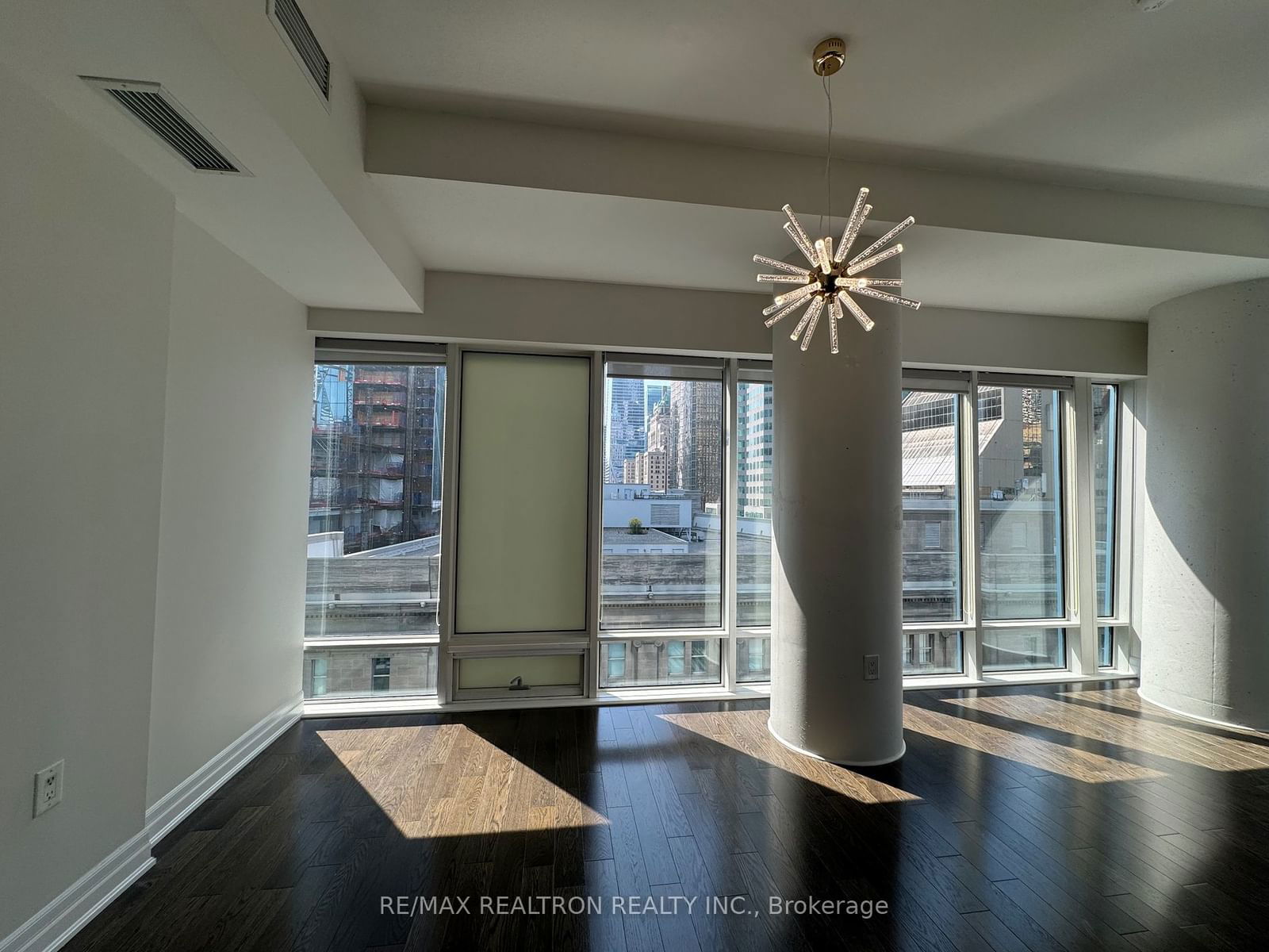 8 The Esplanade Ave, unit 1006 for rent