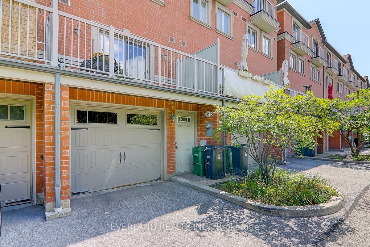 Clairtrell Road Townhomes, North York, Toronto