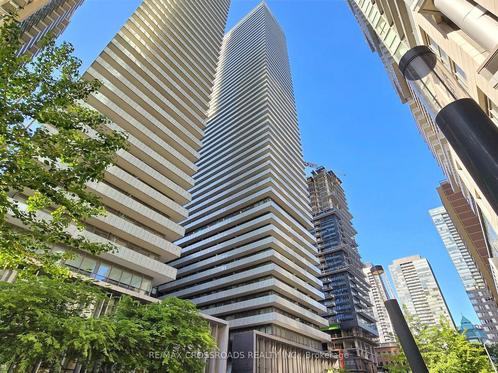 50 Charles St E, unit 4504 for sale - image #2