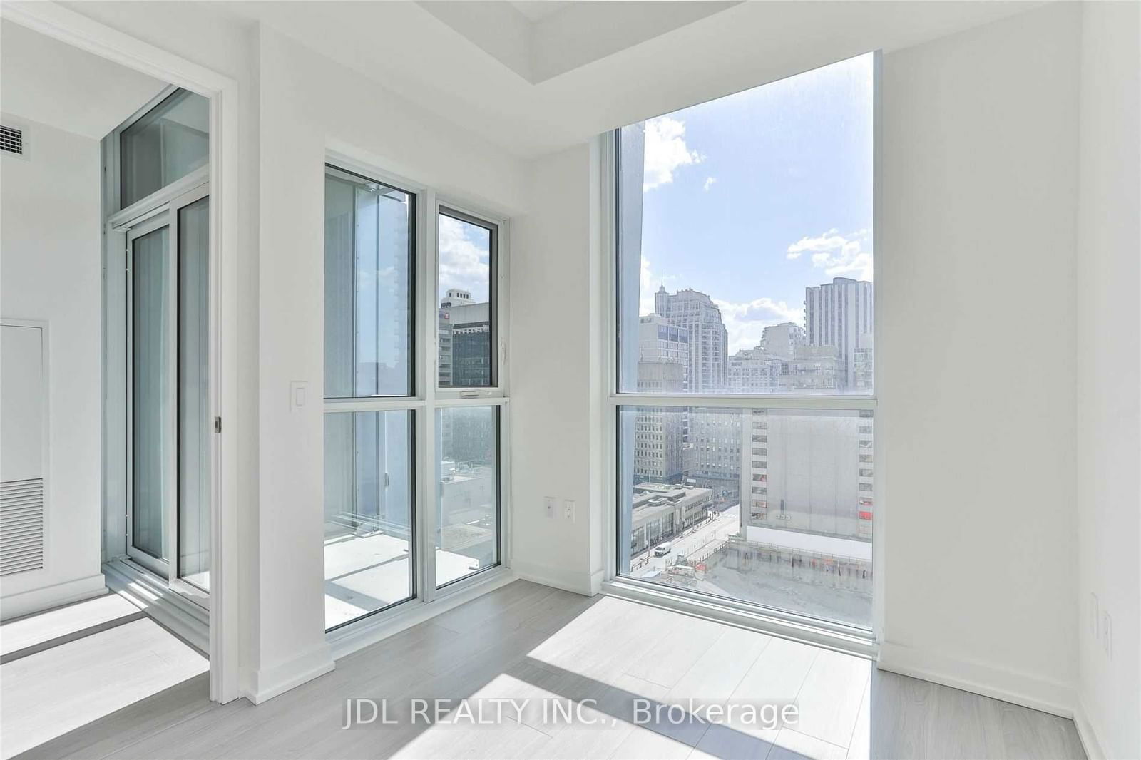 1 Yorkville Ave, unit 1202 for rent - image #11