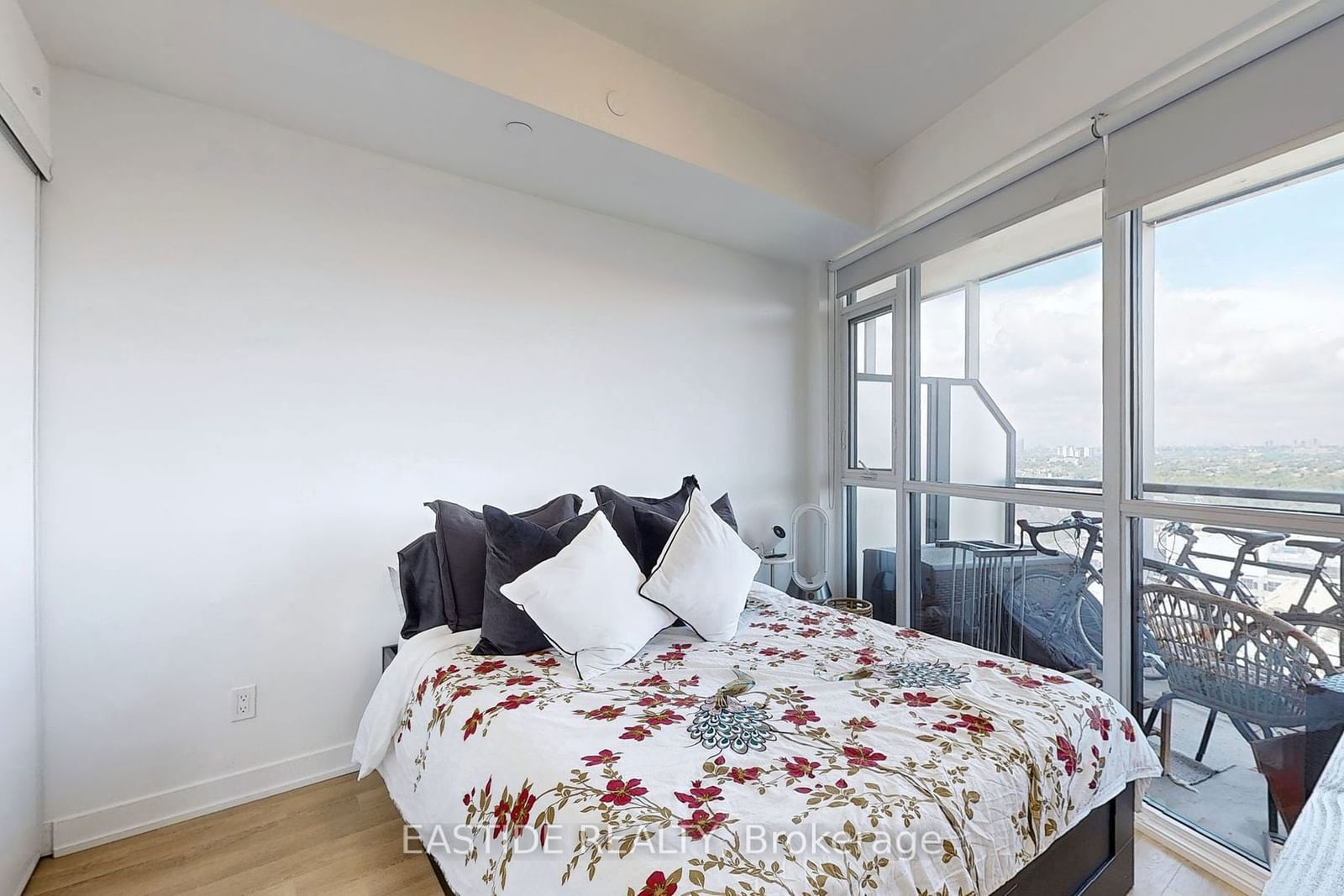 50 Ordnance St, unit 2109 for sale - image #15