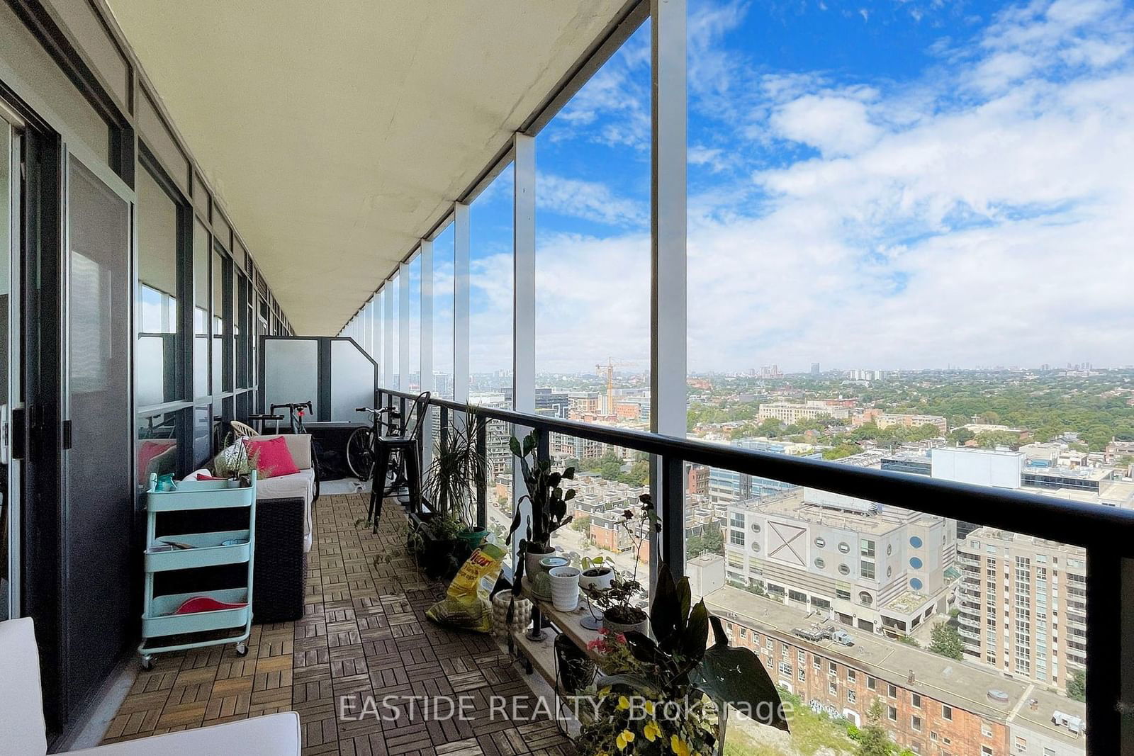 50 Ordnance St, unit 2109 for sale